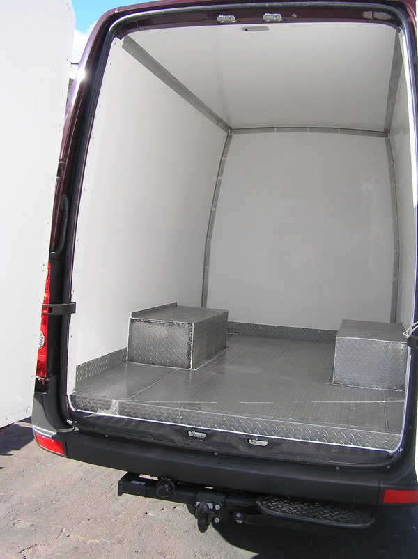 Переоборудование в изотермический фургон