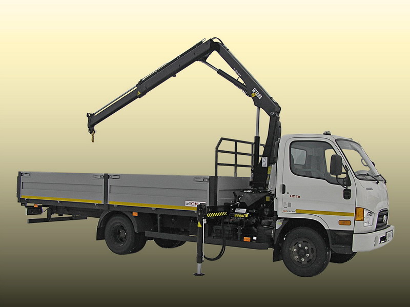 Бортовой кузов с краном HIAB 066